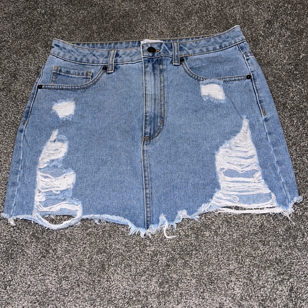 Size large, Forever 21 denim skirt
